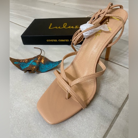 New in Box Lulu's Simonee nude wrap sandal heels - smokeshow!! 🔥👯♀️ - Picture 6 of 9